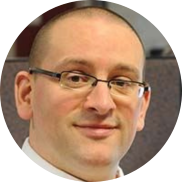 トニーのポートレート写真(サイズ調整済み)